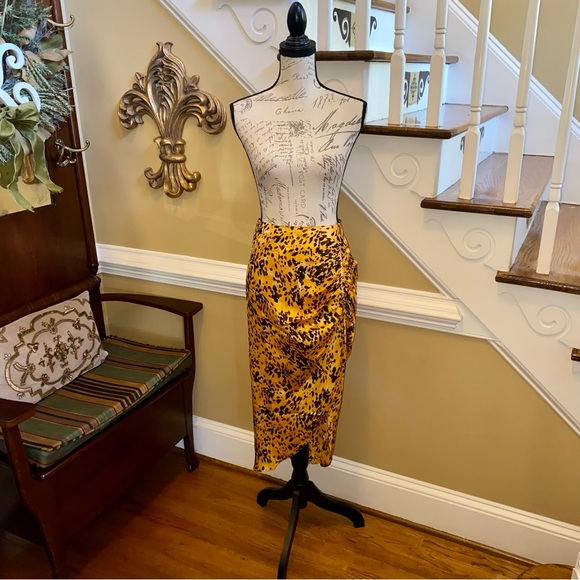 Buddy Love satin leopard print midi skirt - Picture 8 of 12